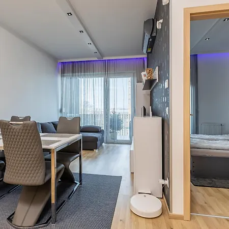 Bay Shore Flat 아파트