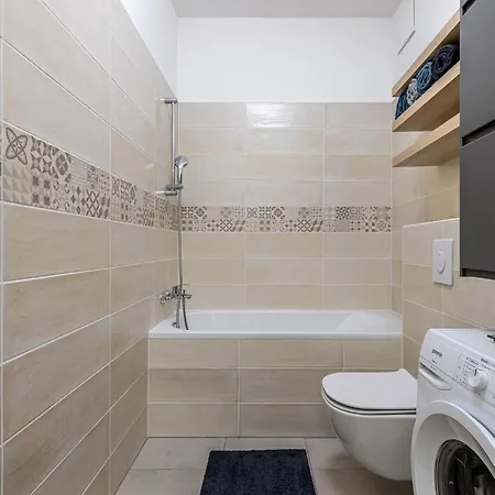 아파트 Bay Shore Flat