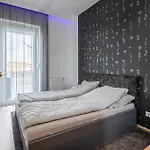 Bay Shore Flat *
