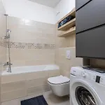 Bay Shore Flat *