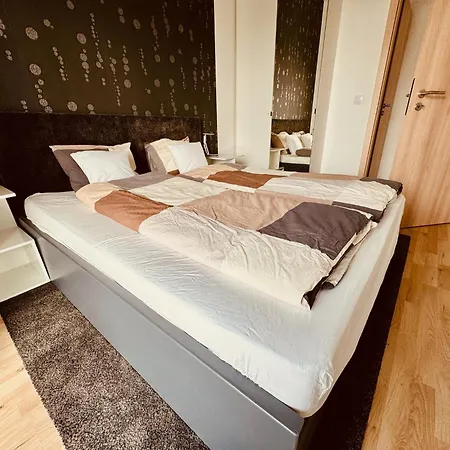 Bay Shore Flat