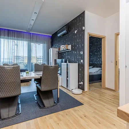 Апартаменты Bay Shore Flat