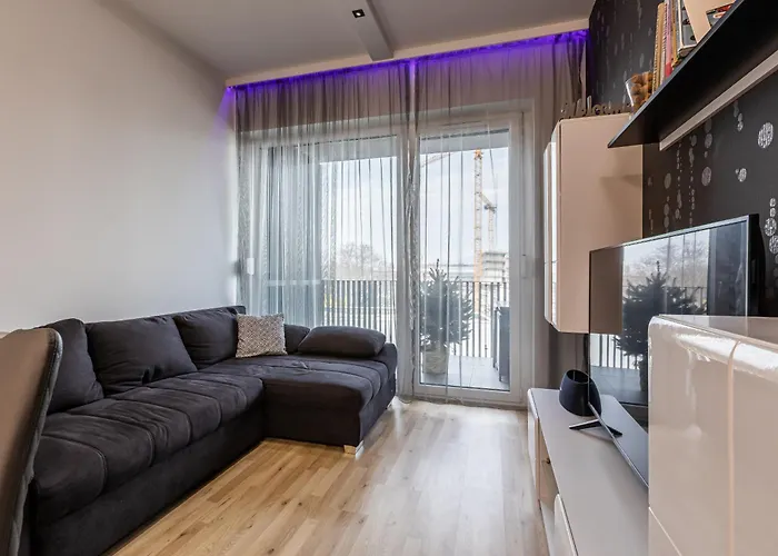 Bay Shore Flat *