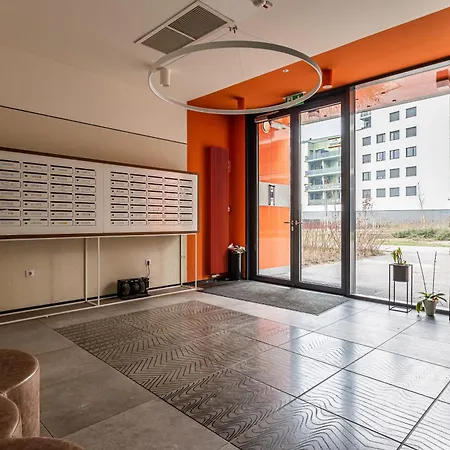 Bay Shore Flat